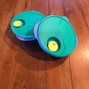 TUPPERWARE MICROWAVE LUNCH BOWLS DIVIDED DISH VENTED & COLD CUP